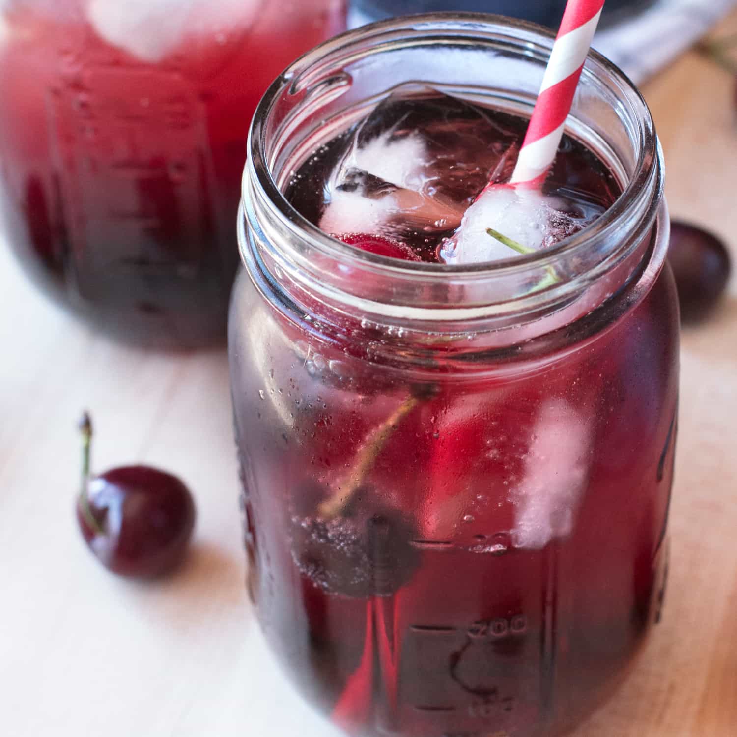 Tart Cherry Fizz | cakenknife.com #cocktail #happyhour