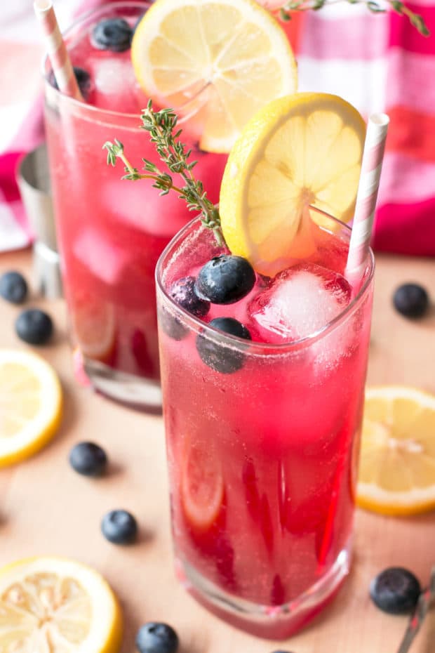 Sparkling Blueberry Thyme Vodka Lemonade | cakenknife.com #cocktail #lemonade #drink #recipe