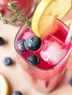 Sparkling Blueberry Thyme Vodka Lemonade | cakenknife.com #cocktail #lemonade #drink #recipe