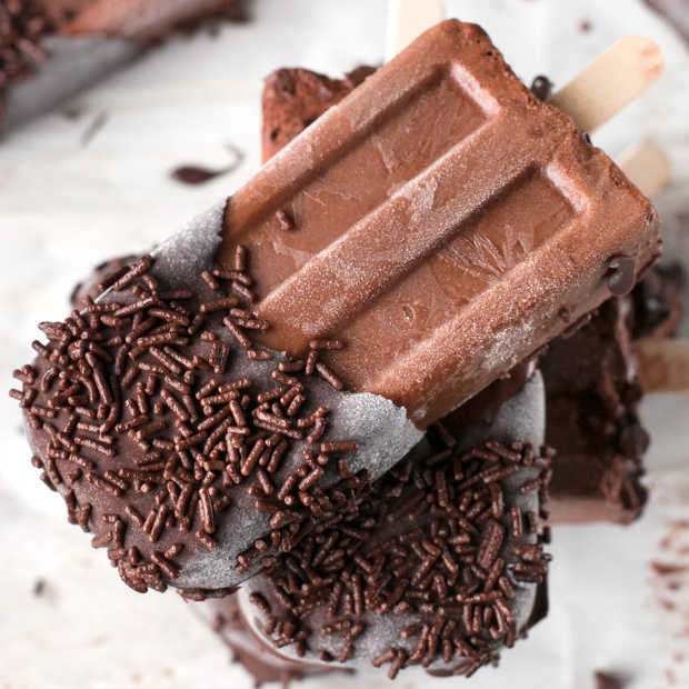 Dark Chocolate Dipped Mocha Popsicles | cakenknife.com #ad #popsicle #dessert #chocolate