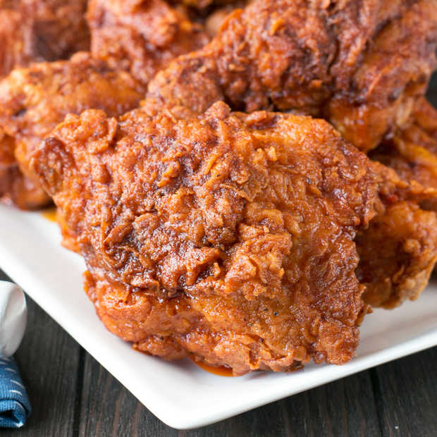 Hot Chicken with Homemade Quick Pickles | cakenknife.com #dinner #southern #nashville #friedchicken