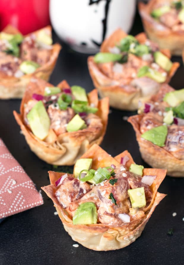 Spicy Tuna Poke Wonton Cups | cakenknife.com #sushi #poke #hawaiian #appetizer