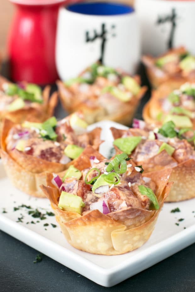 Spicy Tuna Poke Wonton Cups | cakenknife.com #sushi #poke #hawaiian #appetizer