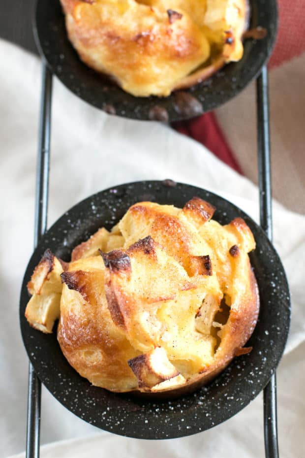 Bourbon Caramel Apple Popovers | cakenknife.com #dessert #caramel #applepie #fall