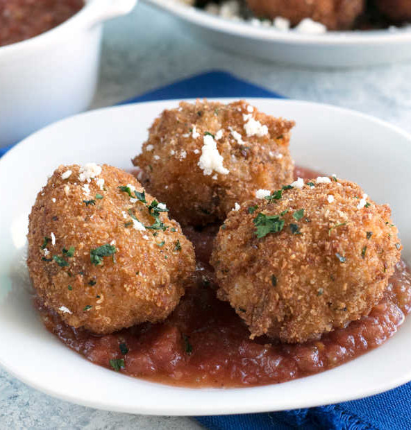 Pulled Pork Chipotle Arancini | cakenknife.com #pulledpork #fried #tailgating #appetizer