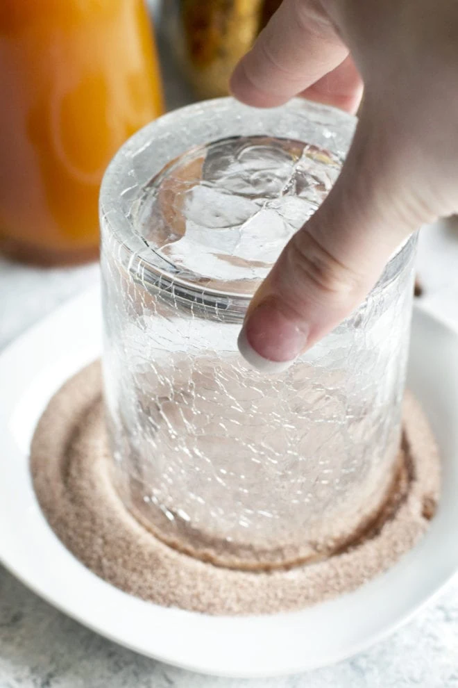 rimming a glass with cinnamon sugar picture