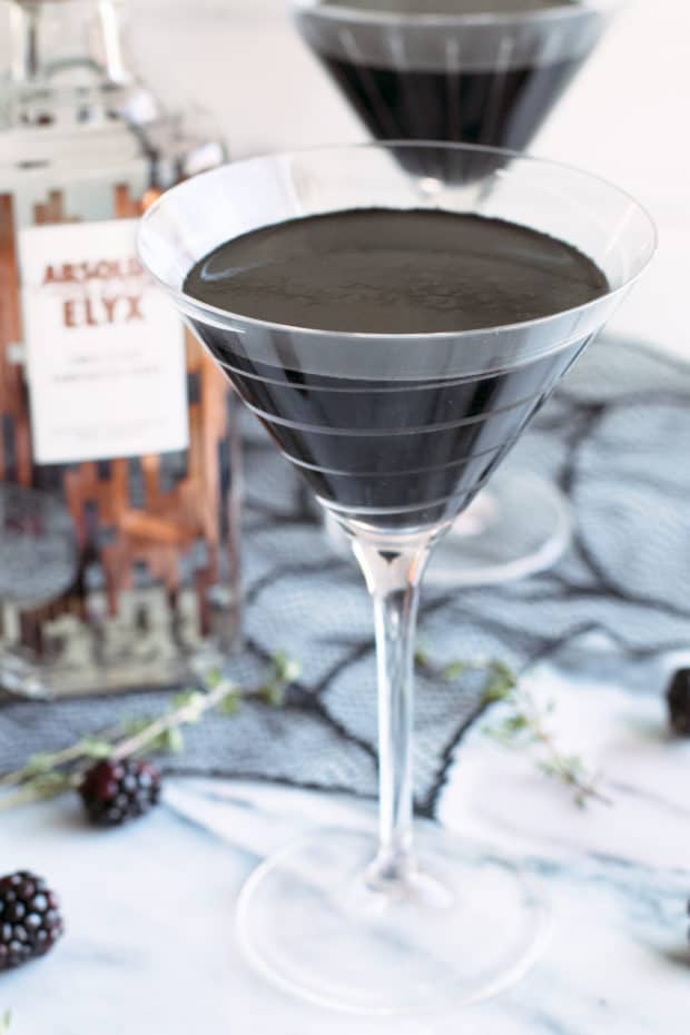 Absolut Elyx Black Magic Martini | cakenknife.com #cocktail #sponsored #halloween #magical