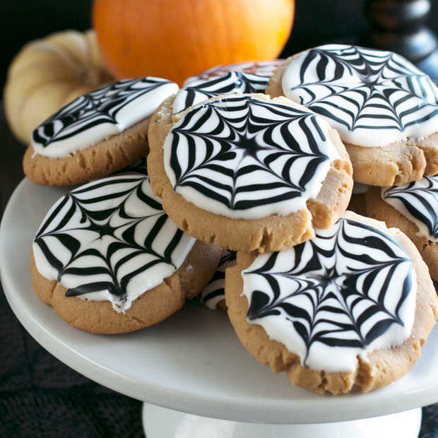 Peanut Butter Spiderweb Cookies | cakenknife.com #spiderweb #halloween #dessert #cookie