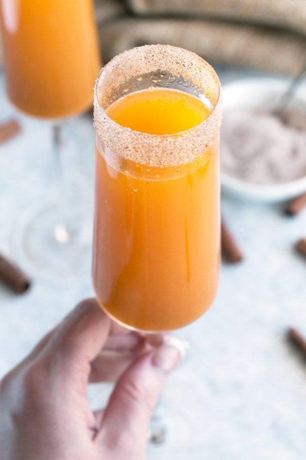 Pumpkin Pie Mimosa | cakenknife.com #cocktail #pumpkinpie #thanksgiving #recipe #champagne