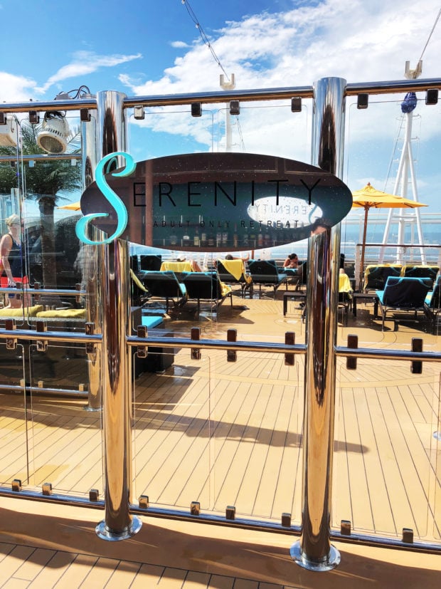 Cruise Ship Secrets for Millennials | cakenknife.com #cruisingcarnival #cruising #tipsandtricks #carnivalvista #sponsored