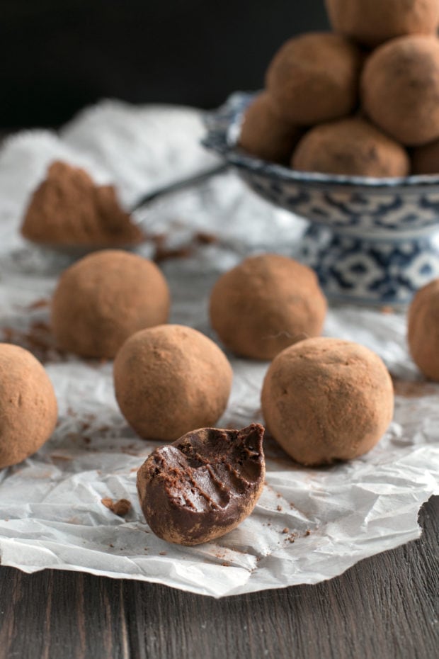 Vegan Spicy Avocado Dark Chocolate Truffles | cakenknife.com #vegan #dessert #holiday #chocolate