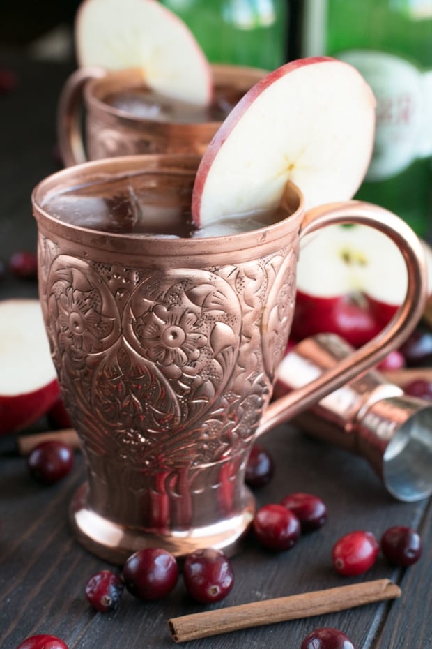 Cranberry Cider Irish Mule Cake 'n Knife