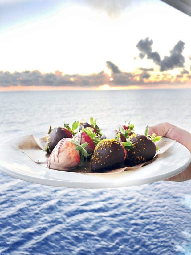 Foodie Guide to the Carnival Vista