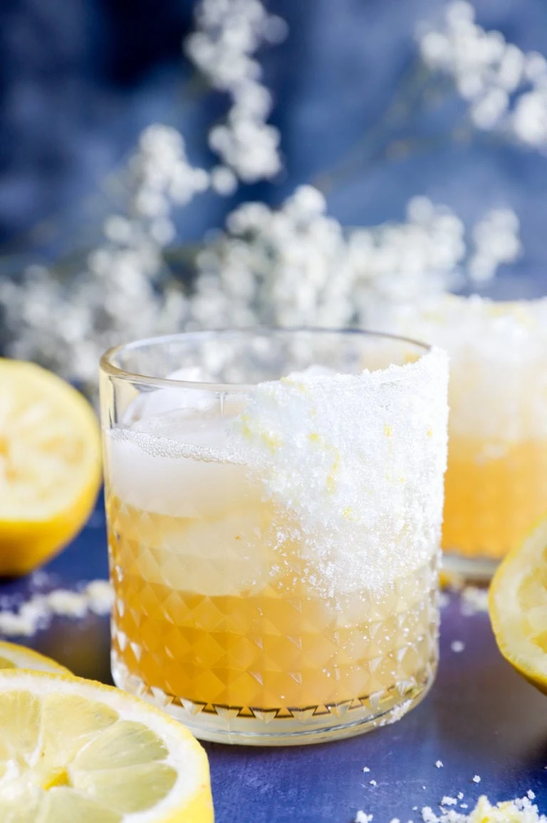 lemon margarita with sugar rim image