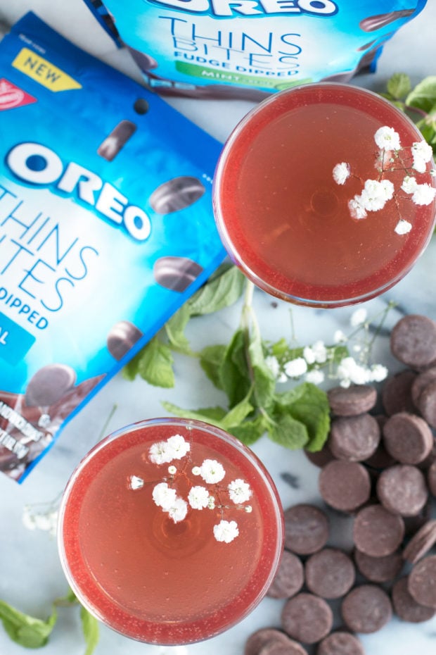 Sparkling Mint Rose Wine Cocktail and Girls' Night In with Oreo Thin Bites!