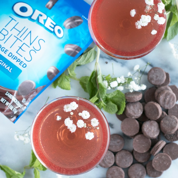 Sparkling Mint Rose Wine Cocktail and Girls' Night In with Oreo Thin Bites!