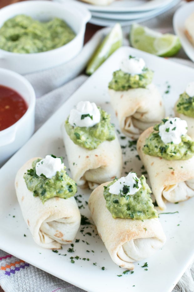 Baked Mini Chimichangas with Creamy Spicy Guacamole