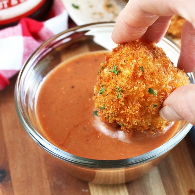 BBQ Fried Mac N Cheese Balls