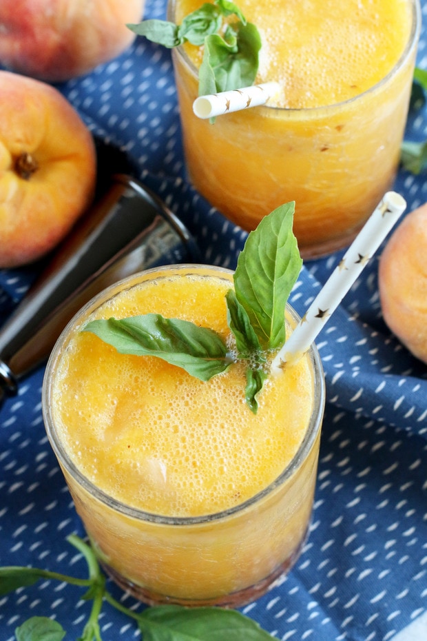 Peach Gin Fizz_2381 Cake 'n Knife