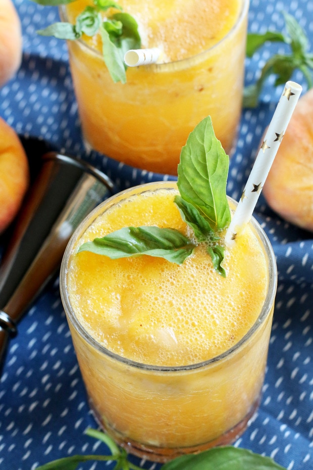 Peach Gin Fizz_2386 Cake 'n Knife