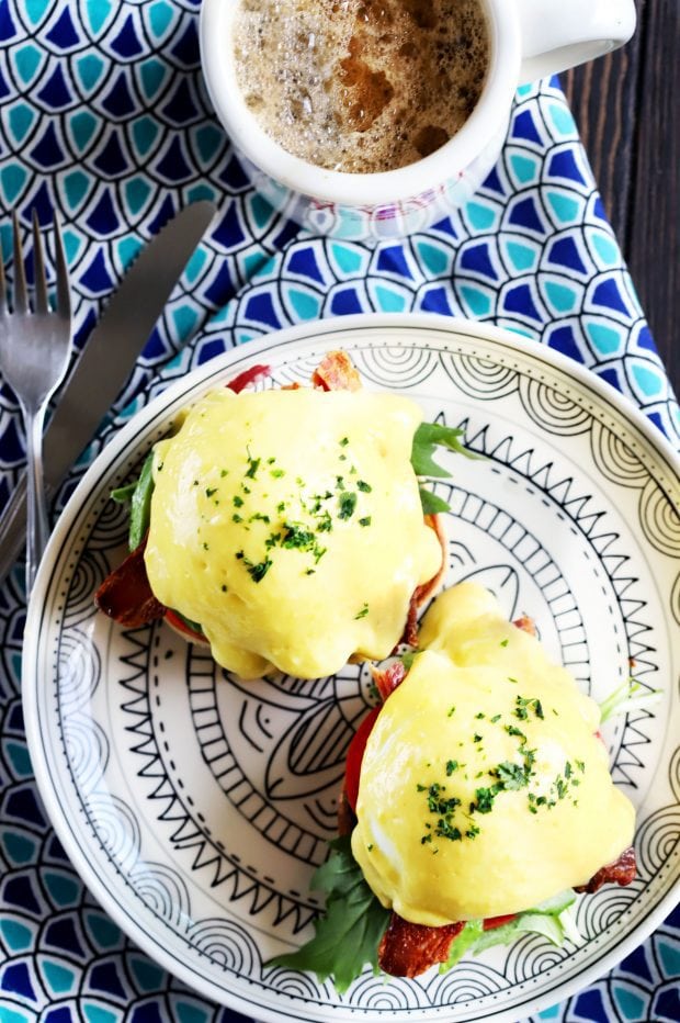 BLAT Eggs Benedict