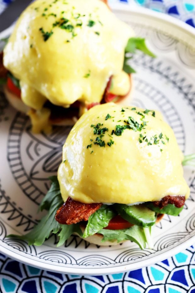 BLAT Eggs Benedict