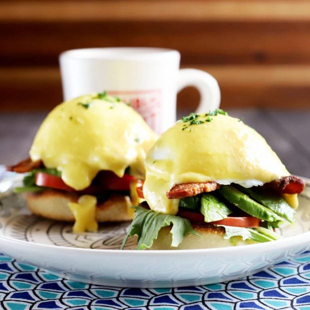 BLAT Eggs Benedict