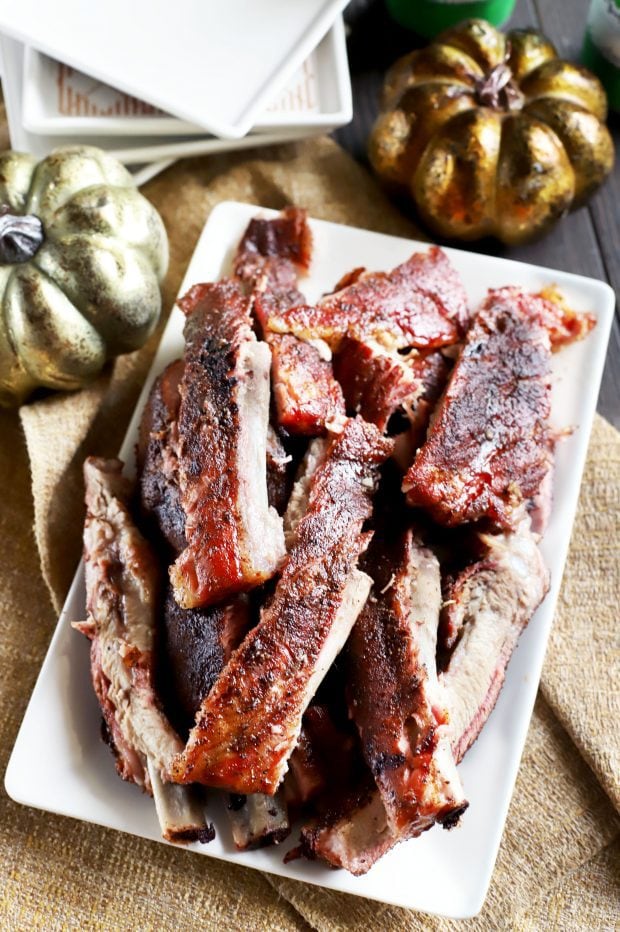 Grilled ribs on a platter