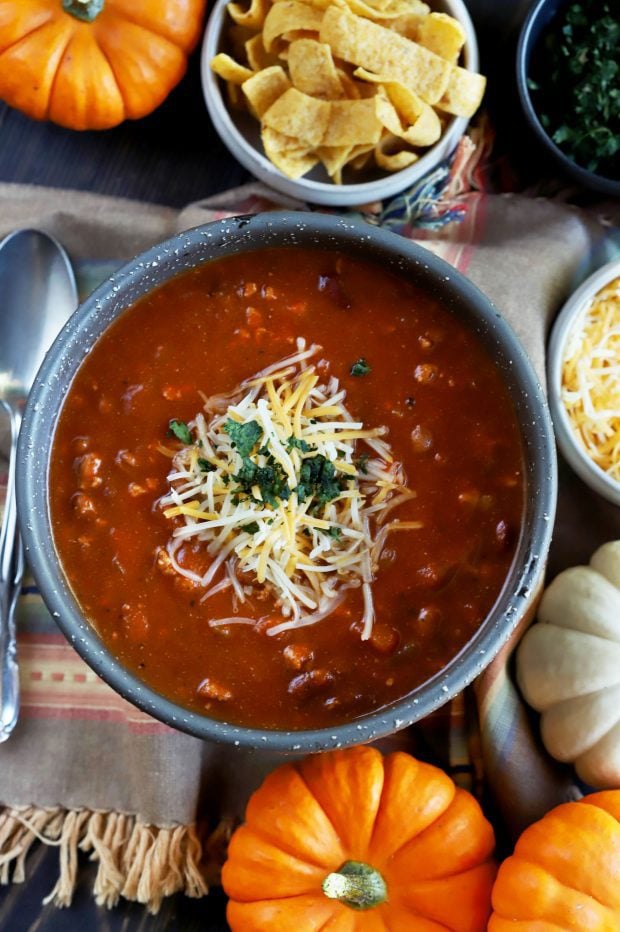 Slow Cooker Pumpkin Turkey Chili