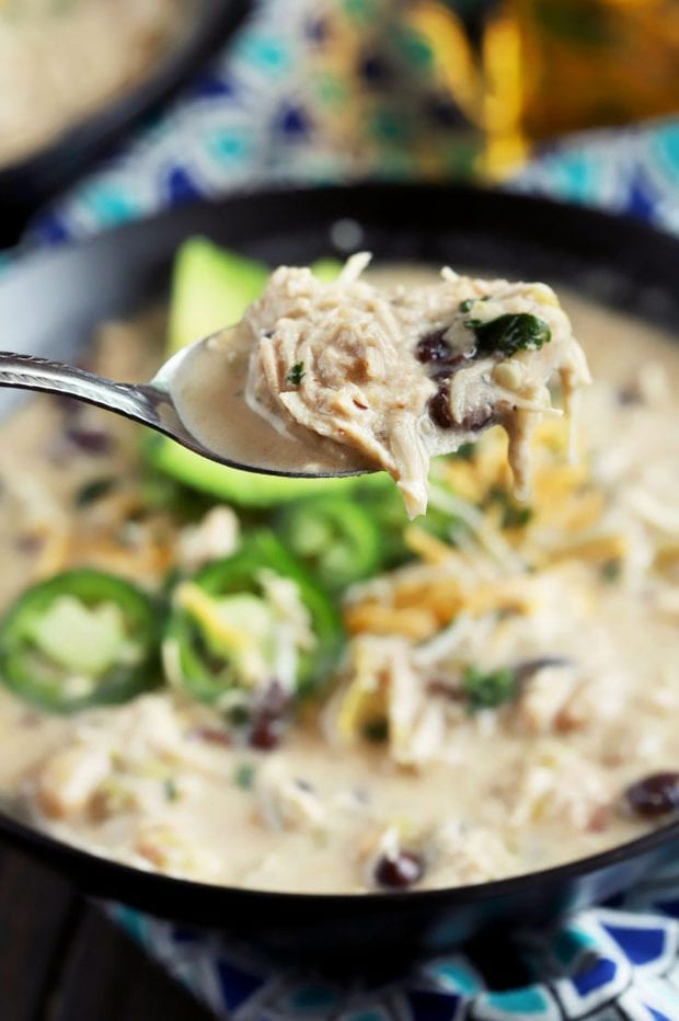 Slow Cooker Creamy White Chicken Chili | Cake 'n Knife