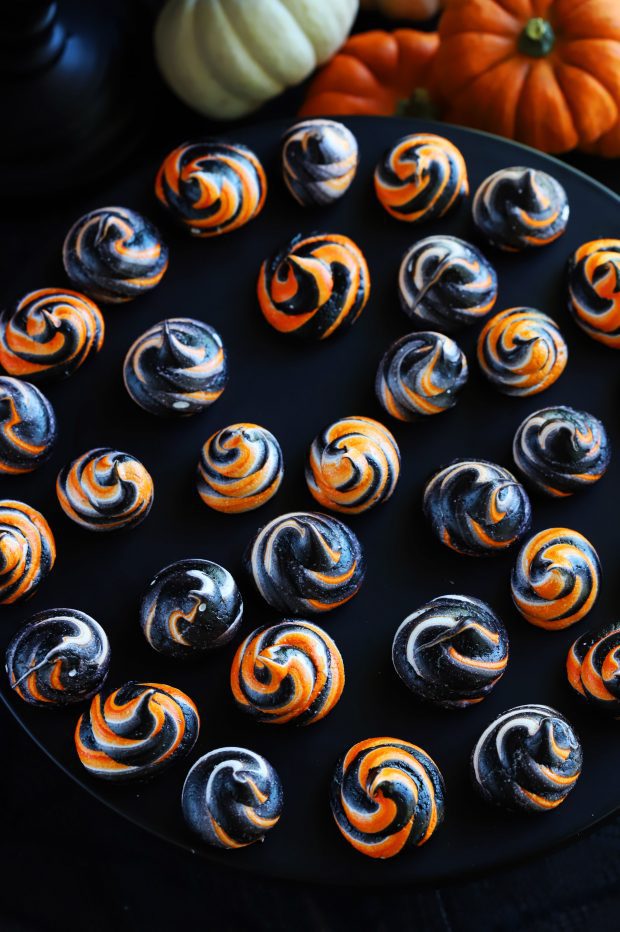 Spooky Halloween Meringue Swirls