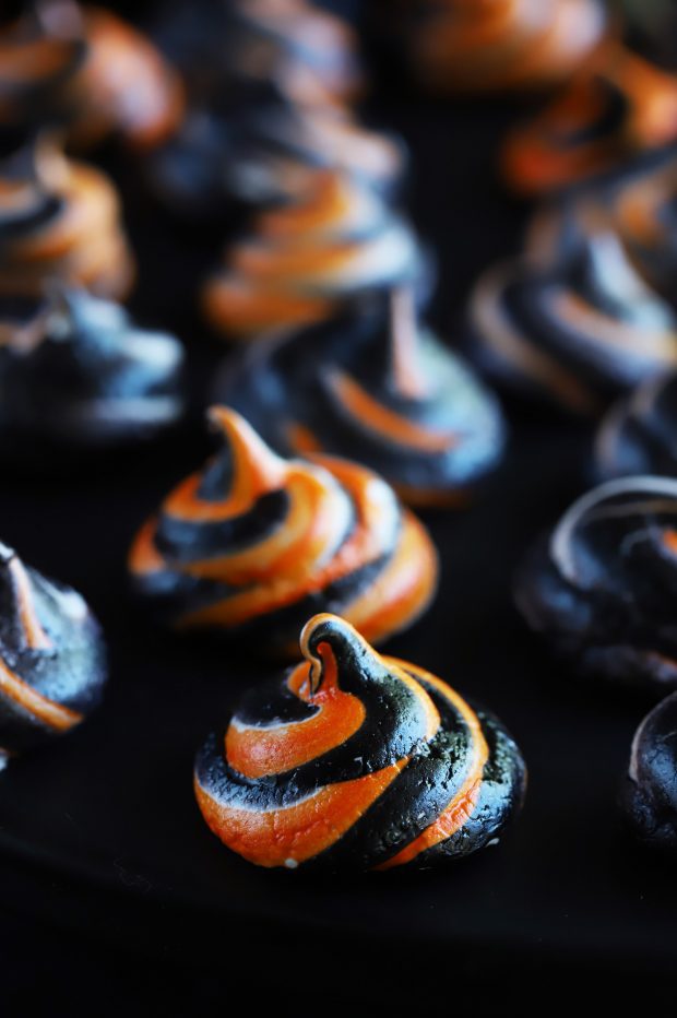 Spooky Halloween Meringue Swirls