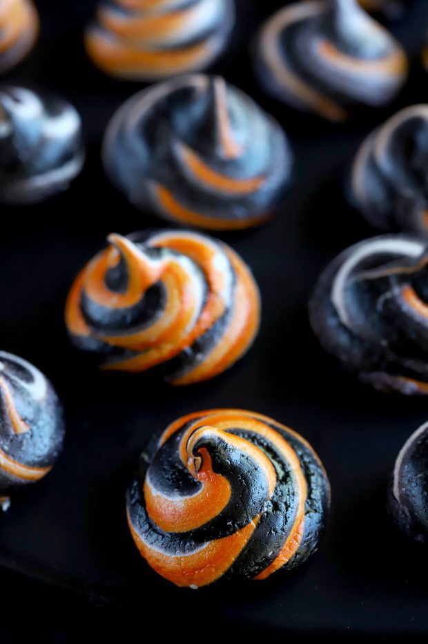 Spooky Halloween Meringue Swirls