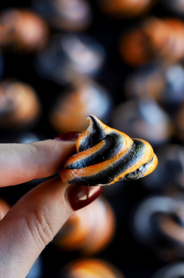 Spooky Halloween Meringue Swirls