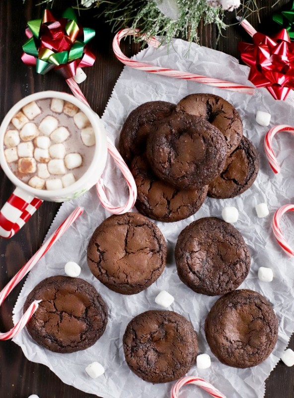 Peppermint Hot Chocolate Cookies