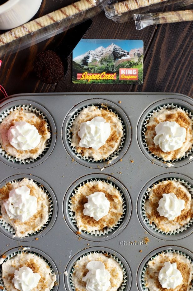 Mini No-Bake Gingerbread Cheesecakes For A Sweet Afternoon Break With Starbucks