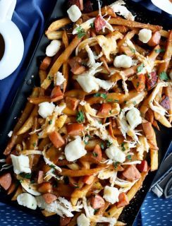 Cajun Poutine Recipe | Cake 'n Knife