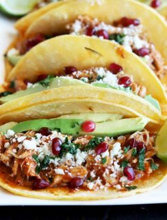 Instant Pot Chicken Tinga Tacos