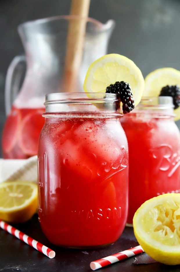 Sparkling blackberry vodka lemonade