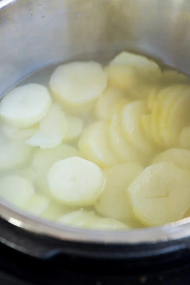 potatoes cooked in instant pot sliced in water