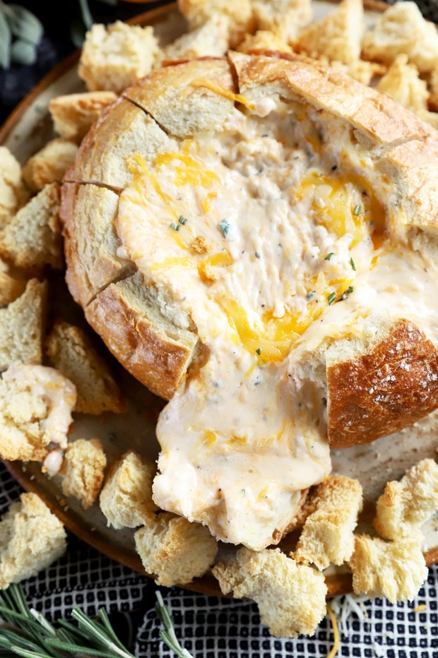 Tear Apart Sourdough Holiday Cheese Dip_16871 Cake 'n Knife