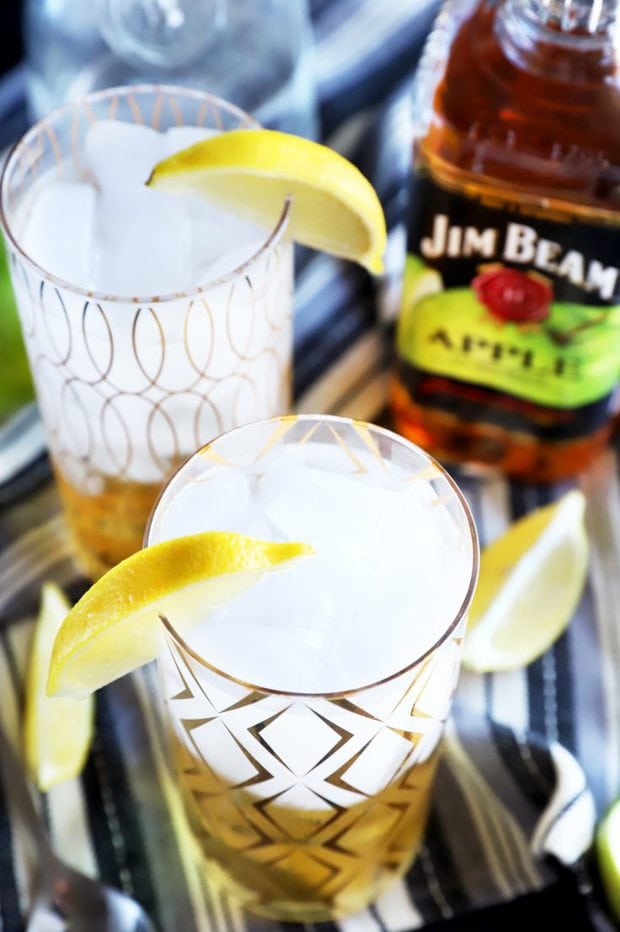 Jim Beam Apple and Soda Cocktail Recipe Cake 'n Knife