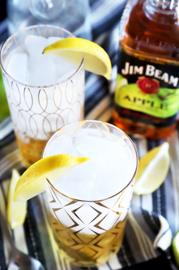 Jim Beam Apple and Soda Cocktail Recipe Cake 'n Knife