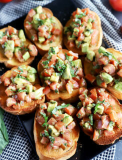 Easy avocado bruschetta photo