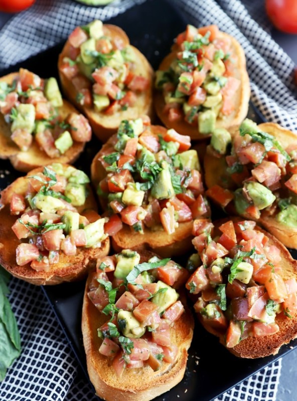 Easy avocado bruschetta photo