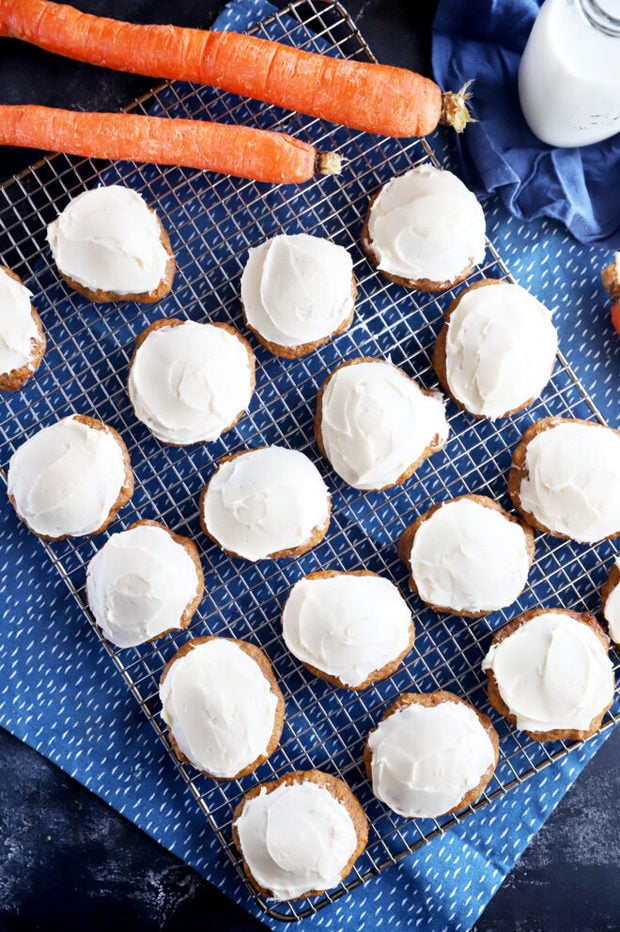 Overhead photo of cookies on cooling rack