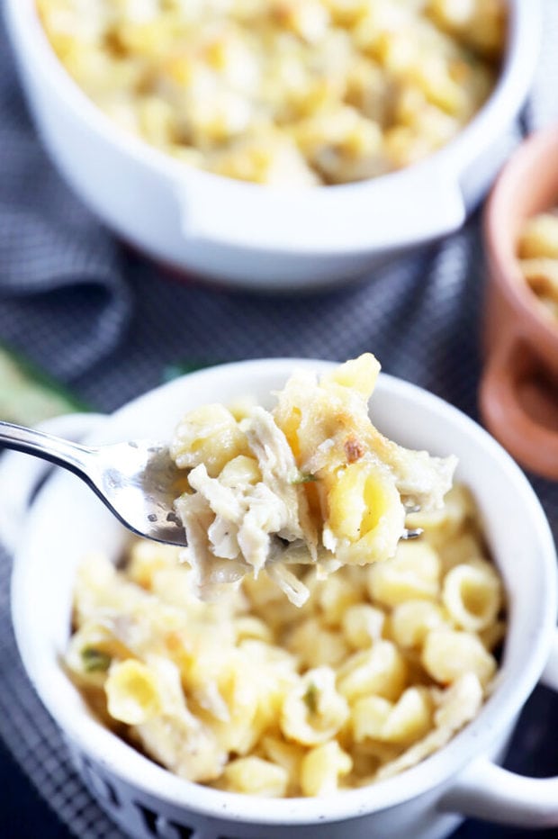 Mac and cheese on a fork picture