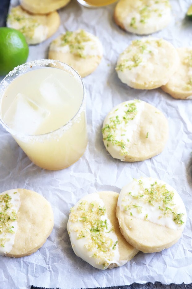 Side photo margarita cookies with margarita