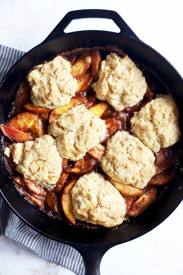 Fresh peach cobbler skillet picture