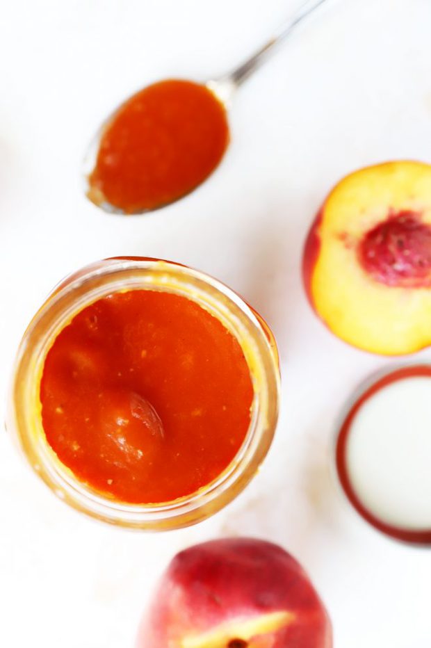 Bourbon peach bbq sauce overhead image